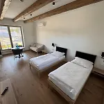 Aparthotel Brick House Neutra