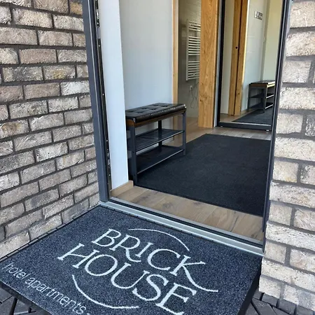 Brick House 3*