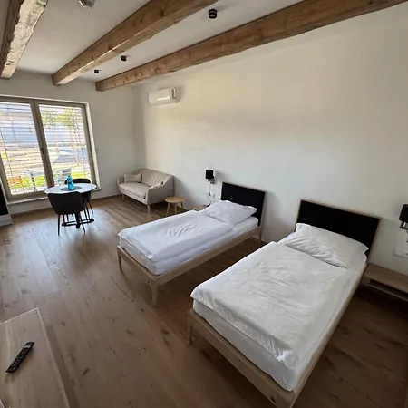 Apart Otel Brick House Litra