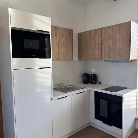 Brick House Aparthotel 3*