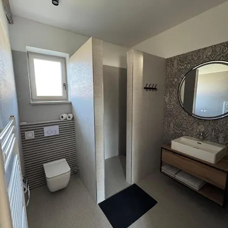 Brick House 3* نيترا