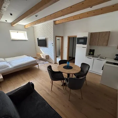 Brick House شقة فندقية
