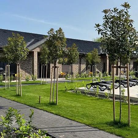 Brick House Aparthotel 3*