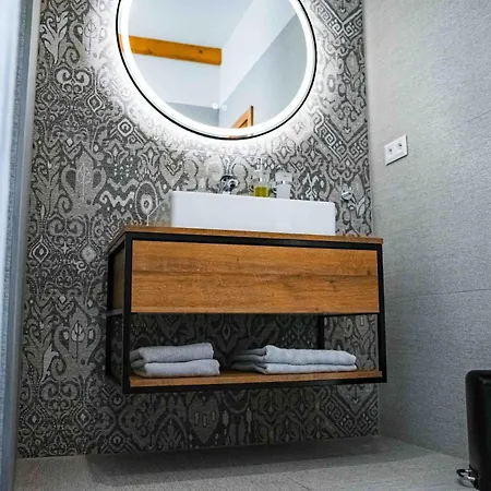 Brick House 3* Nitra