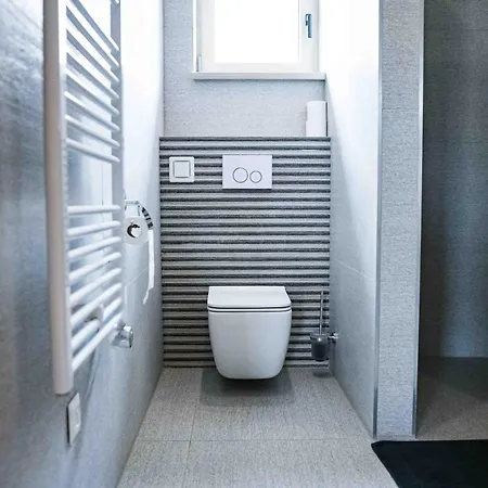 Brick House 3* Litra