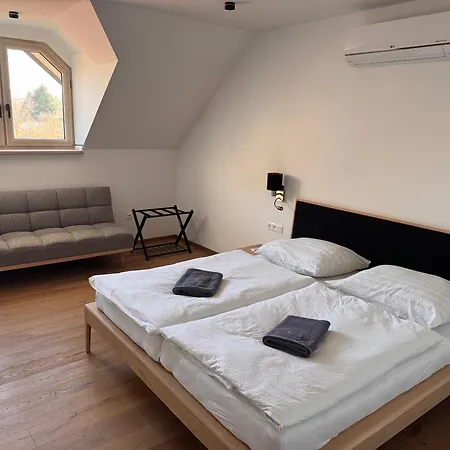 Brick House شقة فندقية 3*