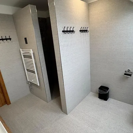 Brick House شقة فندقية نيترا