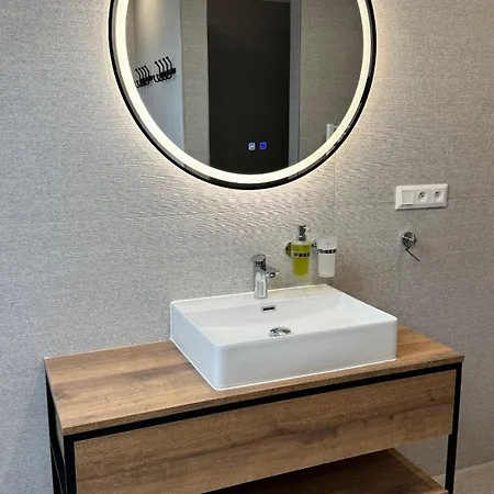 Apart Otel Brick House 3*