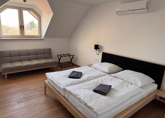 Brick House Aparthotel 3*